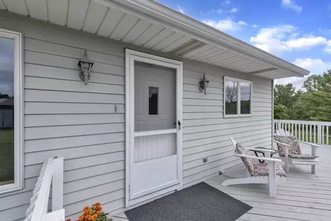 8843 W Howe Rd, Eagle, MI 48822 photo 33