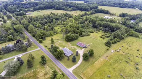 8843 W Howe Rd, Eagle, MI 48822 photo 47