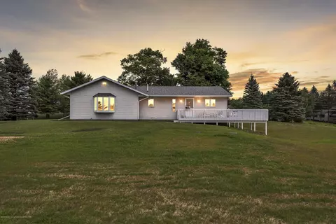 8843 W Howe Rd, Eagle, MI 48822 photo 1