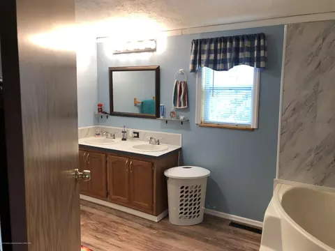 3951 E Miller Rd, Bancroft, MI 48414 photo 23