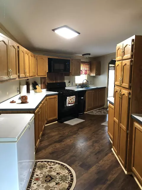 3951 E Miller Rd, Bancroft, MI 48414 photo 15
