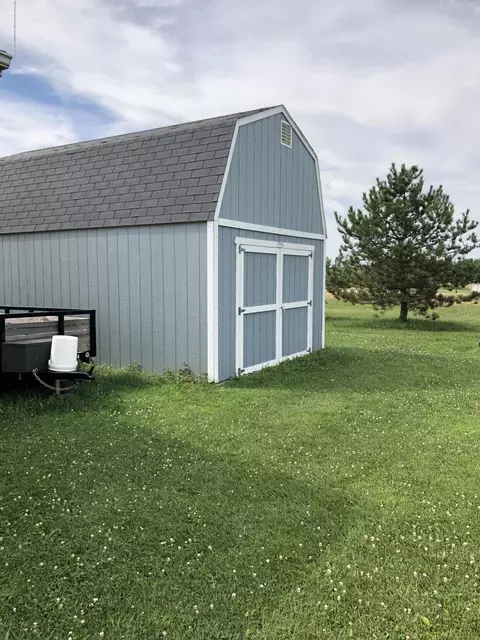 3951 E Miller Rd, Bancroft, MI 48414 photo 35