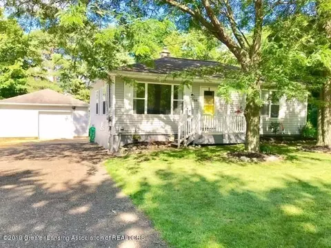13531 Walnut St, Bath, MI 48808 photo 1