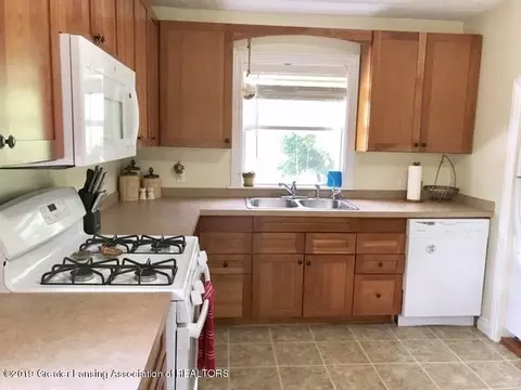 13531 Walnut St, Bath, MI 48808 photo 10