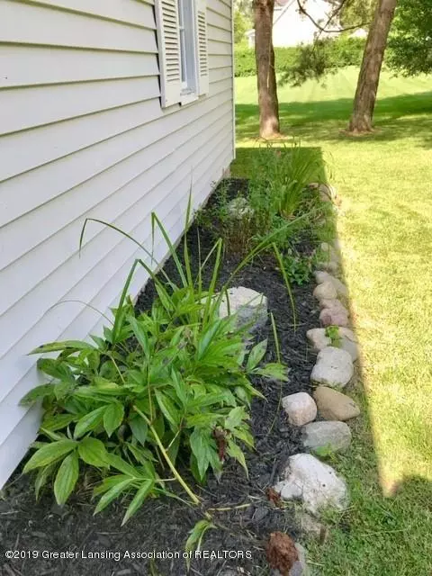 13531 Walnut St, Bath, MI 48808 photo 3