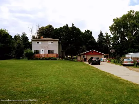 526 Chilson Ave, Lansing, MI 48906 photo 1
