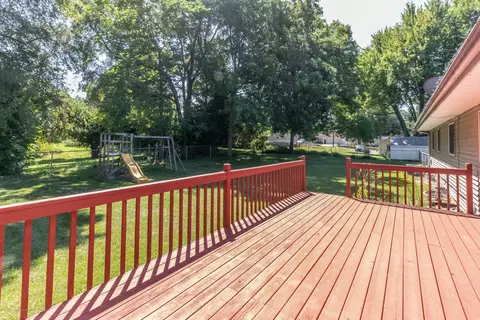634 N Madison St, Perry, MI 48872 photo 5