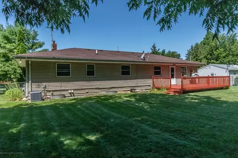 634 N Madison St, Perry, MI 48872 photo 7