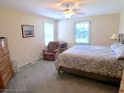8450 W Howe Rd, Eagle, MI 48822 photo 15