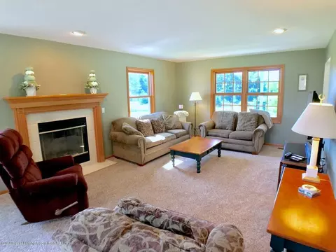 8450 W Howe Rd, Eagle, MI 48822 photo 7