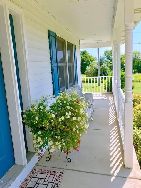8450 W Howe Rd, Eagle, MI 48822 photo 26
