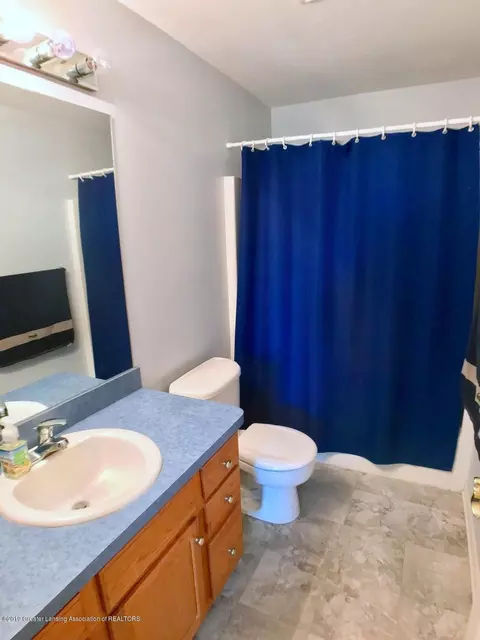 8450 W Howe Rd, Eagle, MI 48822 photo 23