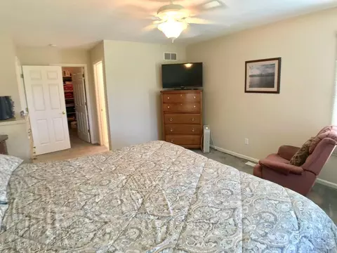 8450 W Howe Rd, Eagle, MI 48822 photo 16