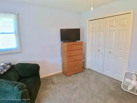 8450 W Howe Rd, Eagle, MI 48822 photo 20