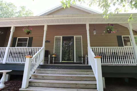 5452 E Dennis Rd, Webberville, MI 48892 photo 2