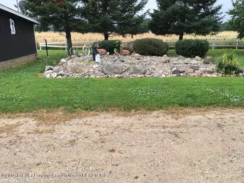 1852 E Taft Rd, Saint Johns, MI 48879 photo 35