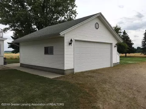 1852 E Taft Rd, Saint Johns, MI 48879 photo 25