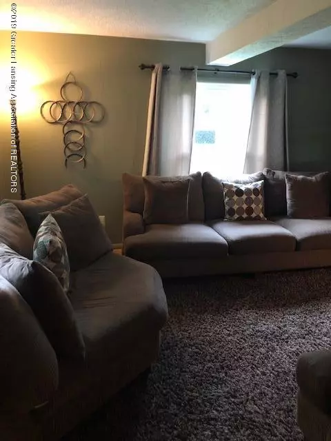 13725 Main St, Bath, MI 48808 photo 6