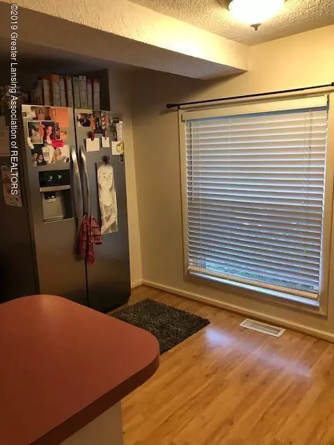 13725 Main St, Bath, MI 48808 photo 3