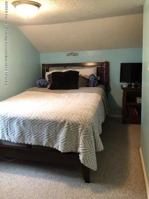 13725 Main St, Bath, MI 48808 photo 11