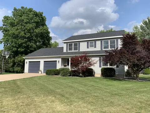 13271 Blackwood Dr, Dewitt, MI 48820 photo 1