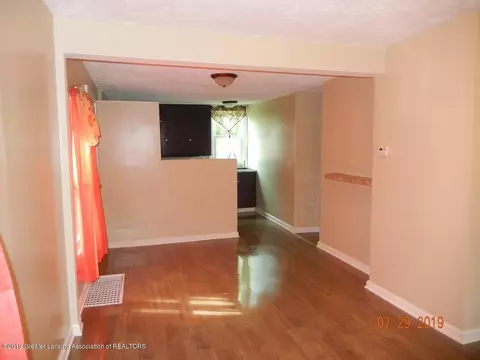 1408 E North St, Lansing, MI 48906 photo 11