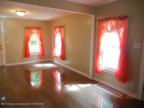1408 E North St, Lansing, MI 48906 photo 13