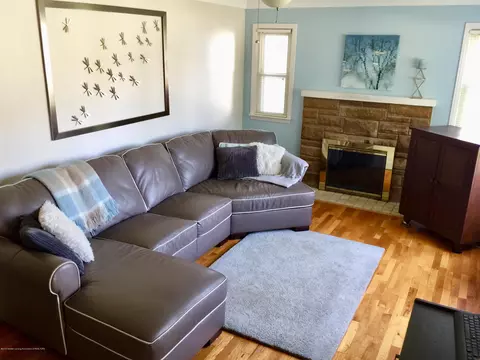 3413 Upton Rd, Lansing, MI 48917 photo 5