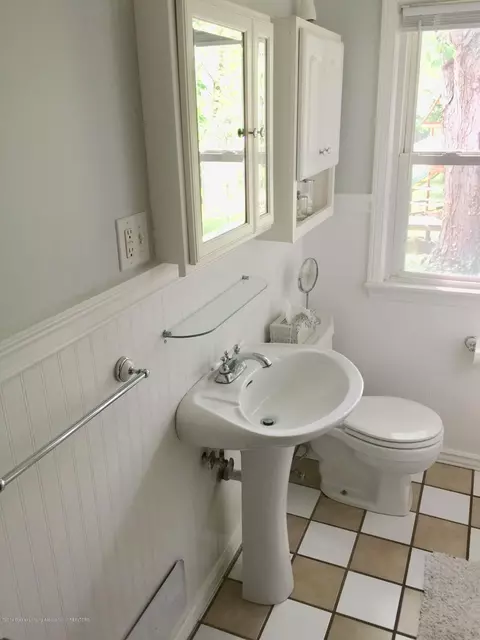 3413 Upton Rd, Lansing, MI 48917 photo 10