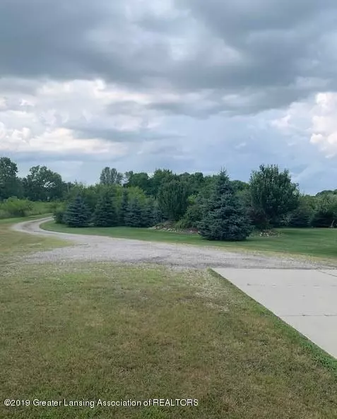 3553 W Maple Rapids Rd, Saint Johns, MI 48879 photo 2