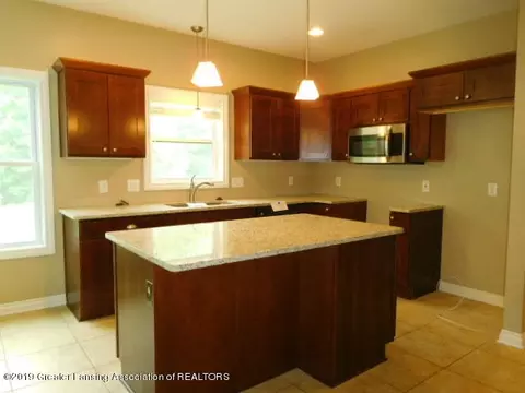 662 Emily Ln, Haslett, MI 48840 photo 6