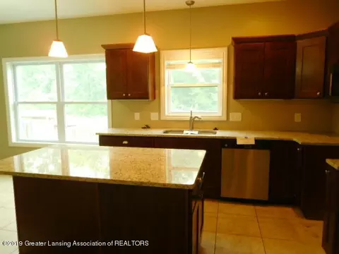 662 Emily Ln, Haslett, MI 48840 photo 7