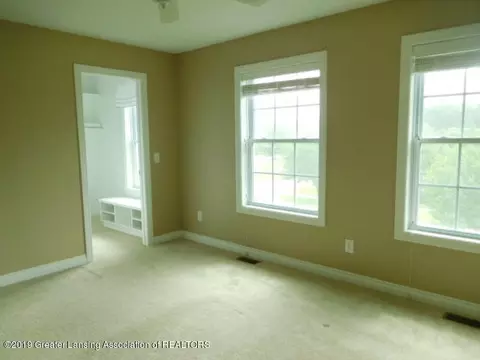 662 Emily Ln, Haslett, MI 48840 photo 14