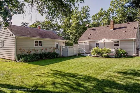1108 E Cavanaugh Rd, Lansing, MI 48910 photo 32