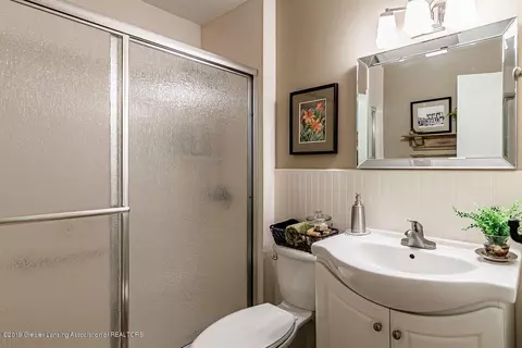 1108 E Cavanaugh Rd, Lansing, MI 48910 photo 12