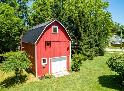 301 Green St, Perry, MI 48872 photo 46
