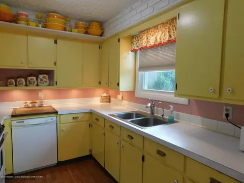 400 S Aurelius Rd, Mason, MI 48854 photo 9