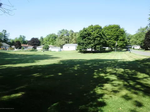 1378 Cloverleaf Rd, Lansing, MI 48906 photo 21