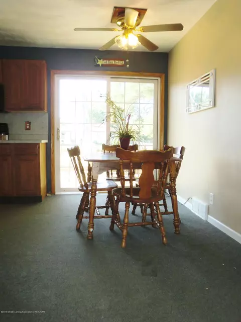 1378 Cloverleaf Rd, Lansing, MI 48906 photo 16