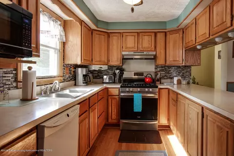 702 Williams St, Williamston, MI 48895 photo 11