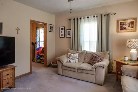 702 Williams St, Williamston, MI 48895 photo 10