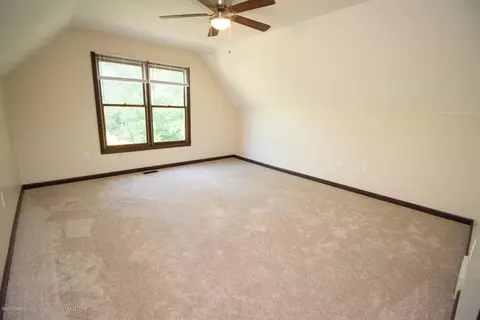 1810 Nemoke Trl, Haslett, MI 48840 photo 16