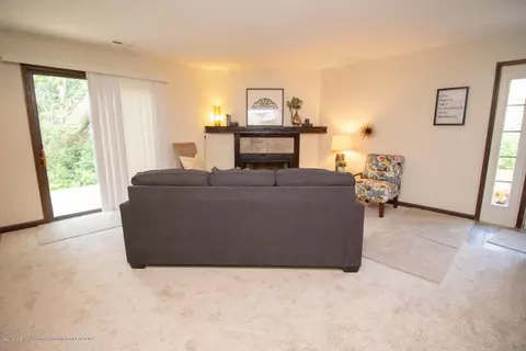 1810 Nemoke Trl, Haslett, MI 48840 photo 6