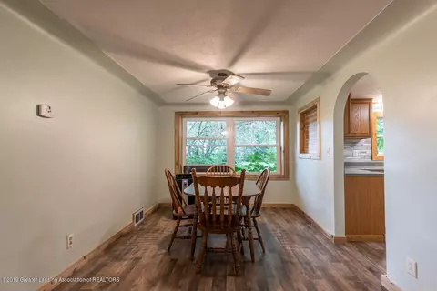539 E Washington St, Dimondale, MI 48821 photo 11