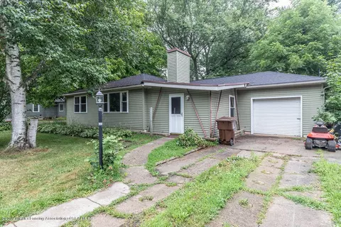 539 E Washington St, Dimondale, MI 48821 photo 1