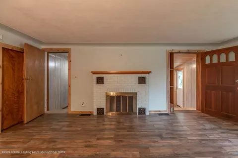 539 E Washington St, Dimondale, MI 48821 photo 8