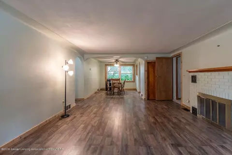 539 E Washington St, Dimondale, MI 48821 photo 10