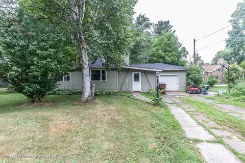 539 E Washington St, Dimondale, MI 48821 photo 2