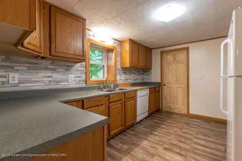 539 E Washington St, Dimondale, MI 48821 photo 13