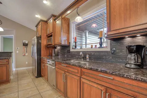11996 Sara Ann Dr, Dewitt, MI 48820 photo 8